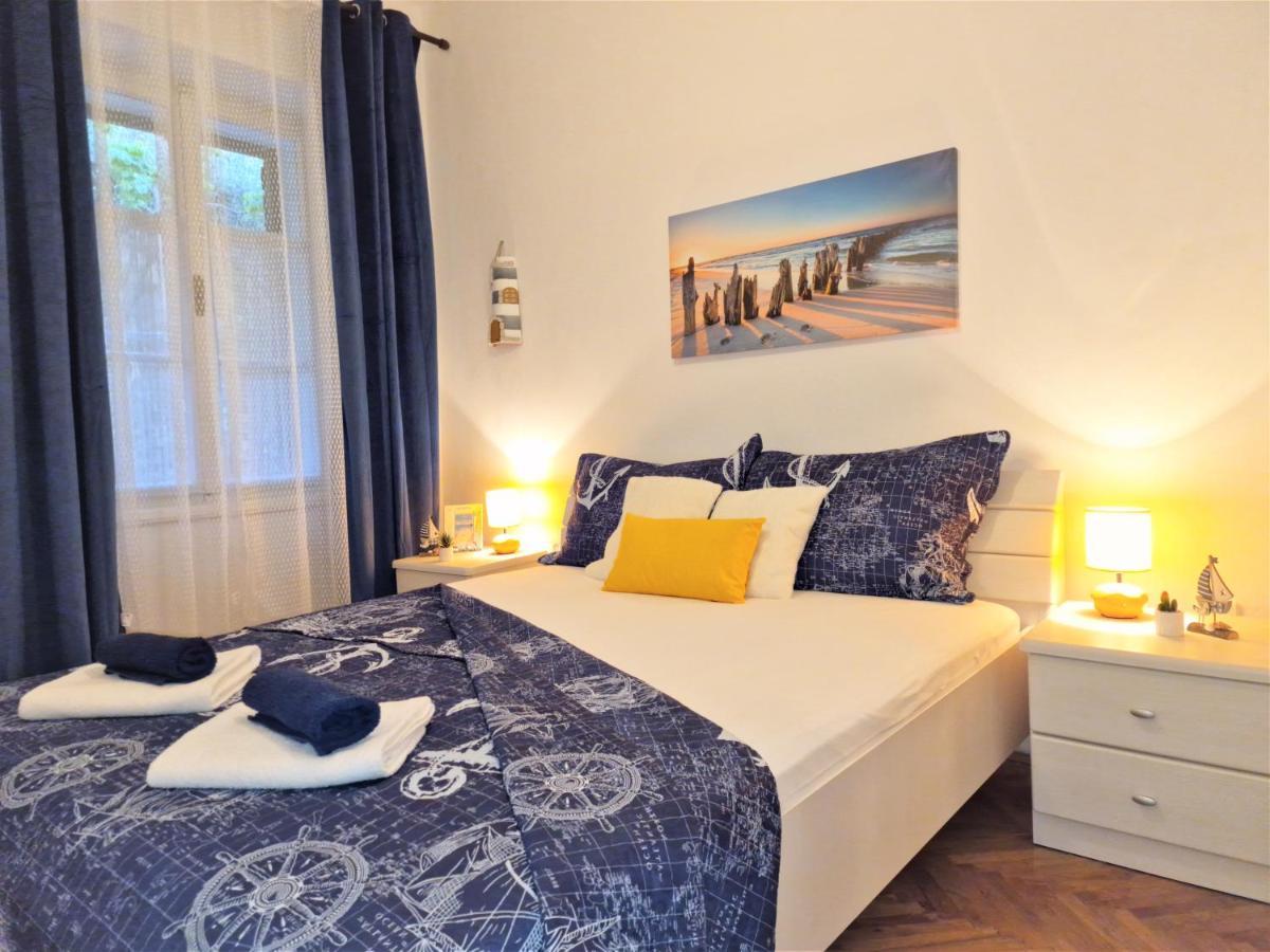Pirates' Bay Apartment - Omiš Kültér fotó