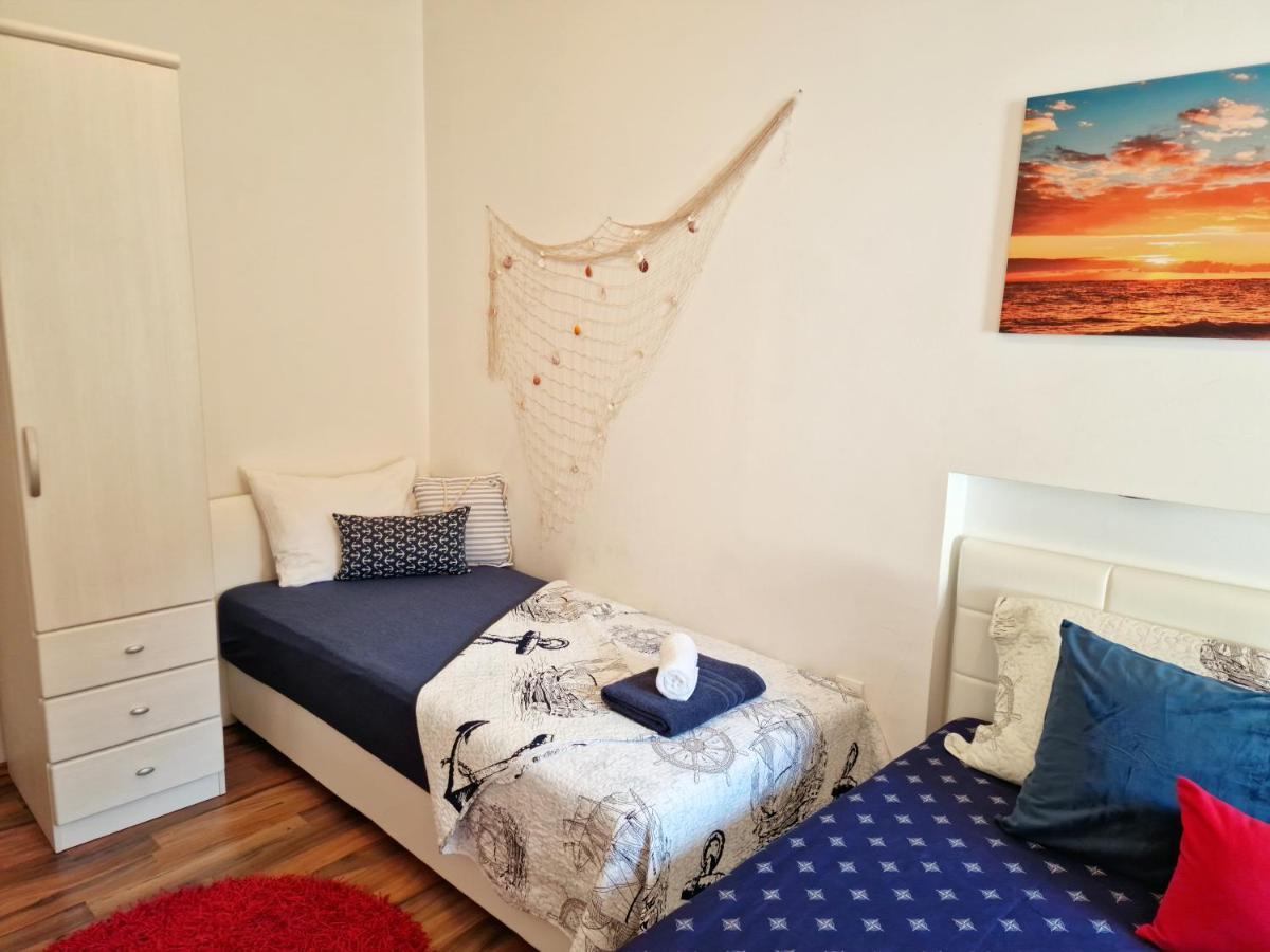 Pirates' Bay Apartment - Omiš Kültér fotó