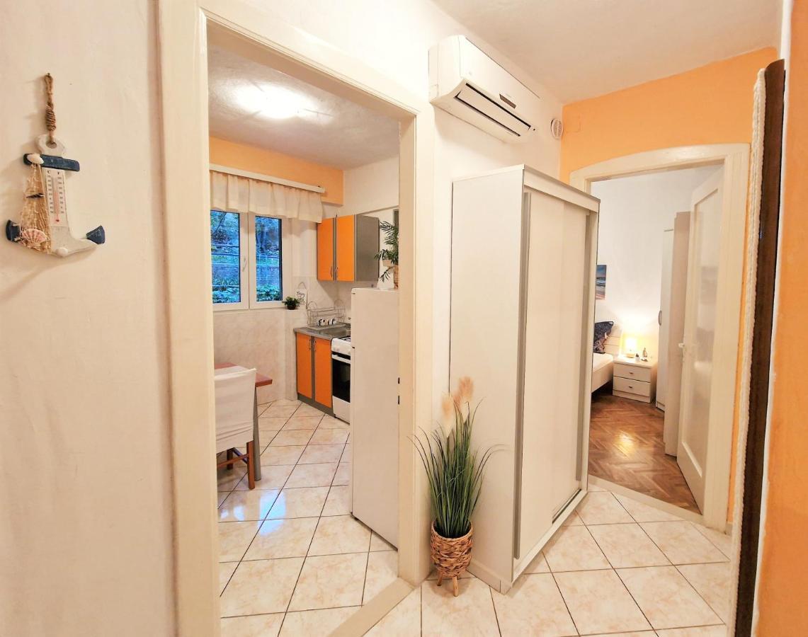 Pirates' Bay Apartment - Omiš Kültér fotó